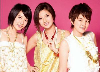 S.H.E 18周年不合體！Ella曬照慶祝，粉絲喊話期待合體愿望成真